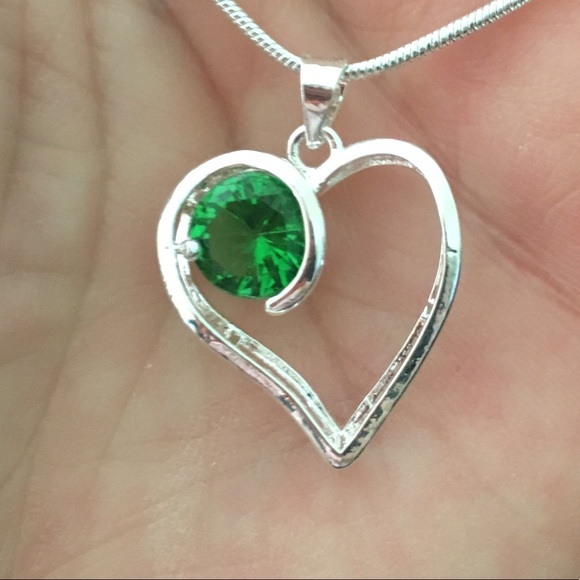 925 Sterling Silver & CZ Emerald Pendant Necklace - Picture 1 of 4